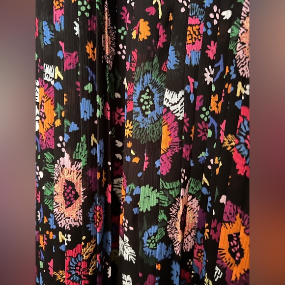 NWOT Lively Pleated Guess Dress Size S - Picture 9 of 9